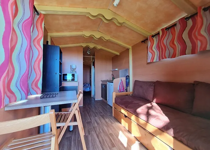 Roulotte Boheme Confort Au Sud De Nancy - Fr-1-584-364 * Burthecourt-aux-Chenes